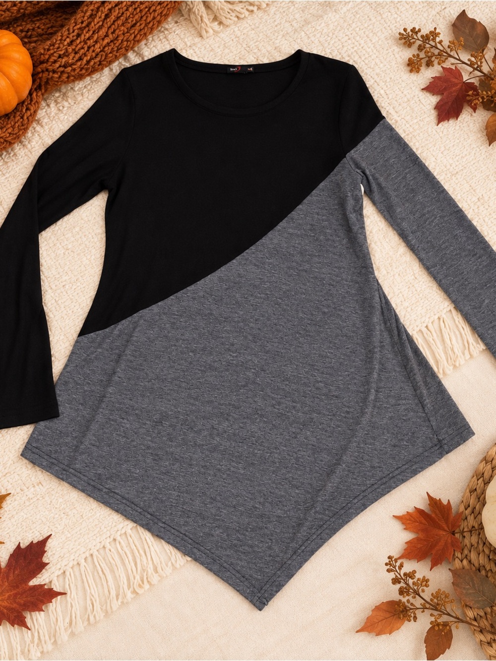 DJT Black Gray Colorblock Sharkbite Tunic Top Asymmetrical Hem Long Sleeve